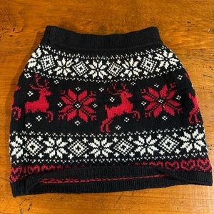 Toddler Girls Reindeer and Snowflakes Skirt Size 2T - sweater material